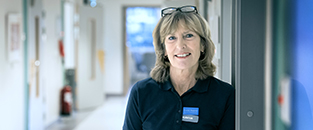 Elisabet Skeppner, hälso-och sjukvårdskurator inom verksamhetsområde urologi på Universitetssjukhuset Örebro.