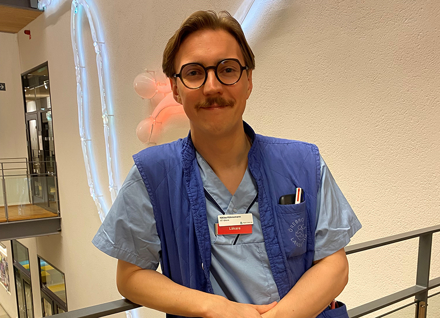 Niklas Kühnemann, AT-läkare